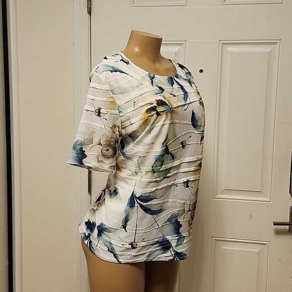 BRAND NEW SALOOS SHORT SLEEVE FLORAL PRINT DESIGN WOMEN'S BLOUSE - Picture 4 of 11